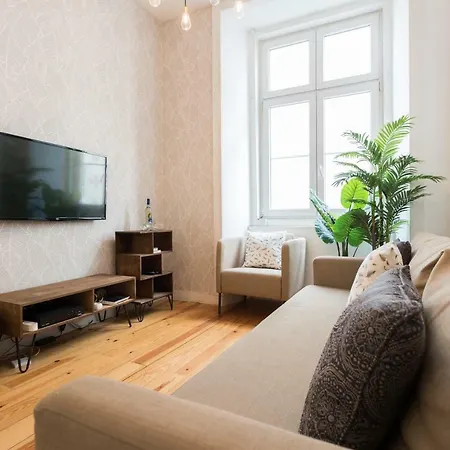 דירה Baixa Modern Three-bedroom - By Lu Holidays *