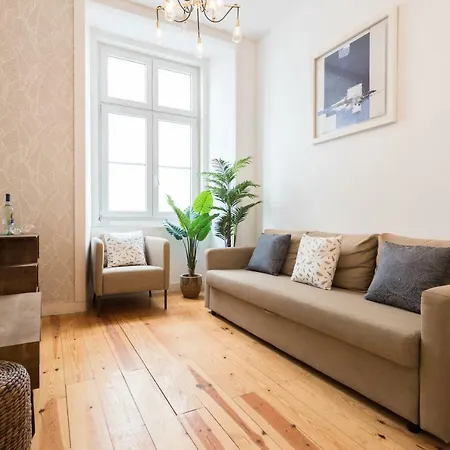 Baixa Modern Three-bedroom - By Lu Holidays * ליסבון
