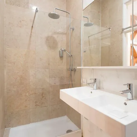 アパート Baixa Modern Three-bedroom - By Lu Holidays