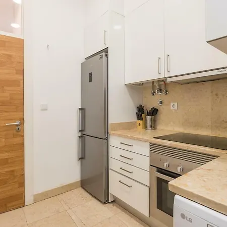 Apartamento Baixa Modern Three-bedroom - By Lu Holidays