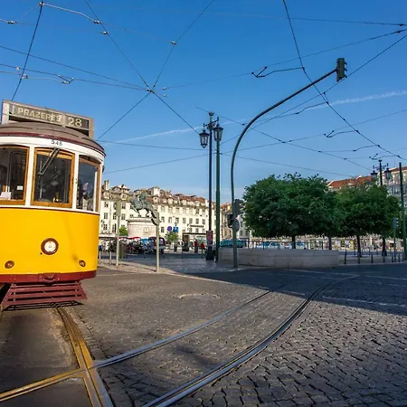 Baixa Modern Three-bedroom - By Lu Holidays Lejlighed